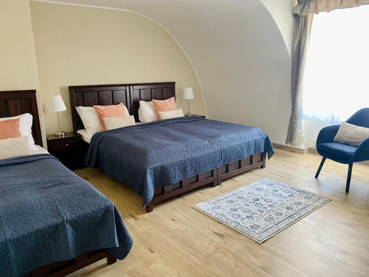 Zamecky Hotel Anton Florian Valtice Extérieur photo