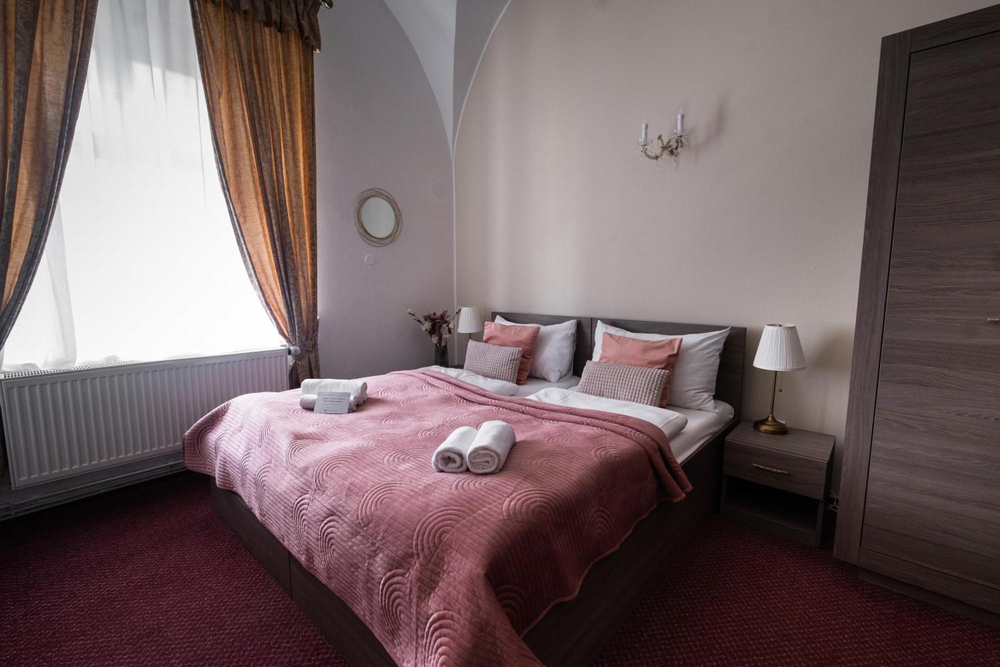 Zamecky Hotel Anton Florian Valtice Extérieur photo